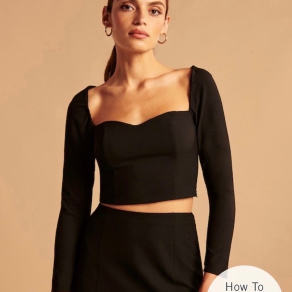 Abercrombie Best Dressed Black Sweetheart Crop Long Sleeve Blouse View 2